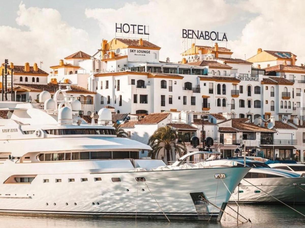 Vacation I 1 Puerto Banus Sea Front Rental, Renovated Apartamento